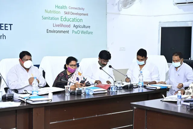 ଖଣି ପ୍ରଭାବିତ ଅଞ୍ଚଳର ବାସିନ୍ଦାଙ୍କ ସହ ଜିଲ୍ଲାର ଦୀର୍ଘକାଳୀନ ବିକାଶ ଦିଗରେ ଡିଏମଏଫ ପାଣ୍ଠି ବିନିଯୋଗ ଉପରେ ଗୁରୁତ୍ୱ