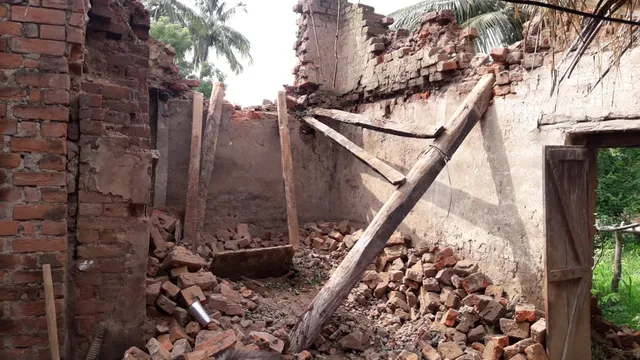 ମାଟି ଘର ଭୁଶୁଡ଼ି ଯୁବକ ଗୁରୁତର