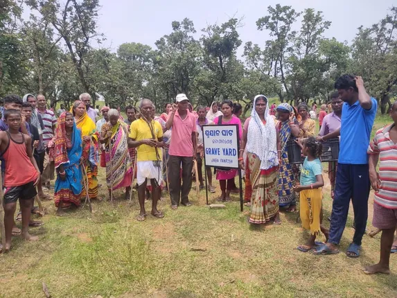 ଶ୍ମଶାନ ଘାଟ କବ୍‌ଜାରୁ ଉତ୍ତେଜନା