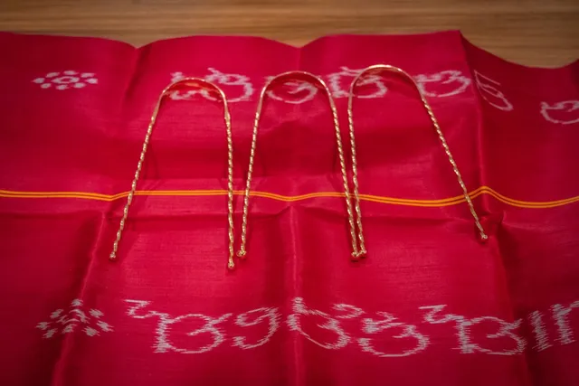 ପୁରୀ: ଶ୍ରୀମନ୍ଦିରକୁ ମହାପ୍ରଭୁଙ୍କ ଉଦ୍ଦେଶ୍ୟରେ ୩ଗୋଟି ସୁବର୍ଣ୍ଣ ଜିଭି ଦାନ କଲେ ଭକ୍ତ ।