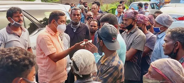 ସ୍ପଞ୍ଜ ଆଇରନ୍‌ କାରଖାନା ବନ୍ଦ ଉଦ୍ୟମକୁ ନେଇ ଶ୍ରମିକ ଅଶାନ୍ତି