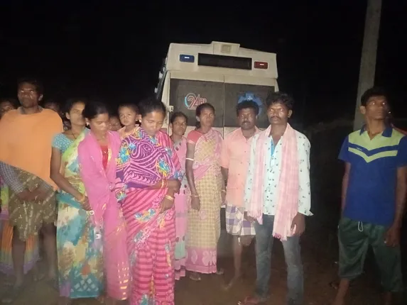 କର୍ଣ୍ଣାଟକରୁ ଗାଁକୁ ଫେରିଲା ଦାଦନଙ୍କ ଶବ, କ୍ଷତିପୂରଣ ଦାବିରେ ଆମ୍ବୁଲାନ୍ସ ଅଟକ