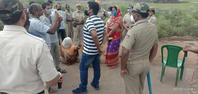 ହୋଲସେଲ କୃଷକ ବଜାର ନିର୍ମାଣକୁ ବିରୋଧ, ଉତ୍ତେଜନା