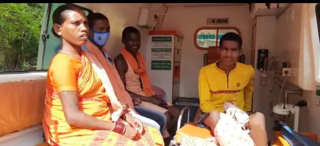 ସାପ କାମୁଡାରେ ଗୁରୁତର ଛାତ୍ରଙ୍କୁ ୨୫ ଦିନ ହେବ ଦେଶି ଚିକିତ୍ସା, ଘରୁ ଉଦ୍ଧାର କରି ଡାକ୍ତରଖାନାକୁ ପଠାଇଲା ପ୍ରଶାସନ