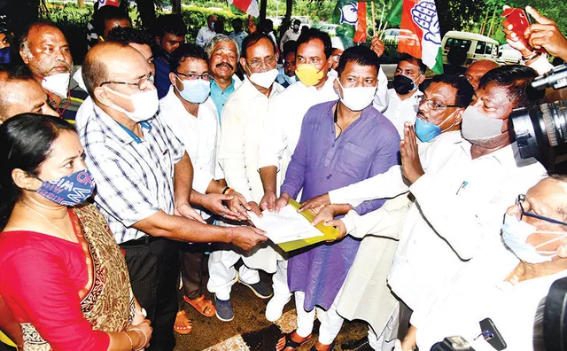 ଫୋନ୍‌ ଟ୍ୟାପିଂ ମାମଲା: ରାଜ୍ୟପାଳଙ୍କୁ କଂଗ୍ରେସର ସ୍ମାରକପତ୍ର