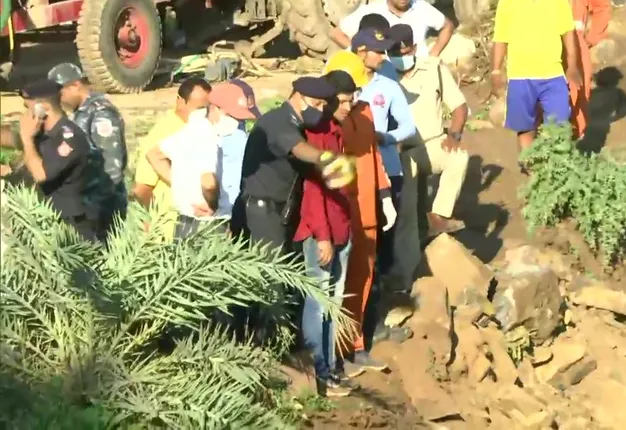 ଶିଶୁକୁ ବଞ୍ଚାଇବା ପାଇଁ କୂଅରେ ପଡ଼ିଗଲେ ୩୦ଜଣ; ୪ଜଣଙ୍କ ହେଲା ମୃତ୍ୟୁ