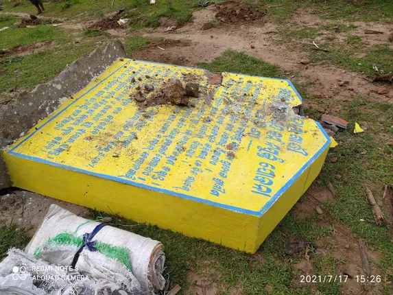 ୭୦୦୦ ଗଛ ଉପାଡ଼ି ଦେଲେ ଆଦିବାସୀ, ଏତଲା ଦେଲା ବନ ବିଭାଗ 