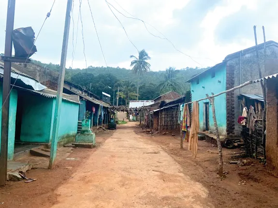 ରାଜସ୍ବ ଗ୍ରାମର ମାନ୍ୟତା ନଦେଲେ ଭୋଟ ବର୍ଜନ