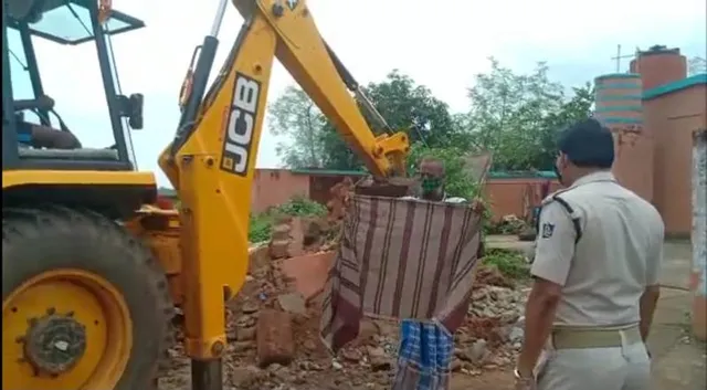 କାଇପଦର ପୀର ପୀଠରେ ଜବରଦଖଲ ଉଚ୍ଛେଦ