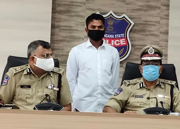 ନକ୍ସଲ ସଂଗଠନ ଭୁଷୁଡୁଛି: ନକ୍ସଲ କମାଣ୍ଡର ରମନ୍ନାର ପୁଅ ରଂଜିତର ଆତ୍ମସମର୍ପଣ