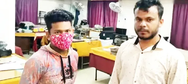 ରେଲ‌‌ୱେ ଚାକିରି ନାଁରେ ଠକେଇ ମାମଲାରେ ଚାଞ୍ଚଲ୍ୟକର ତଥ୍ୟ: ଶଳା-ଭିଣୋଇଙ୍କ ରାକେଟ୍‌ରେ ରେଳ ଅଧିକାରୀ!