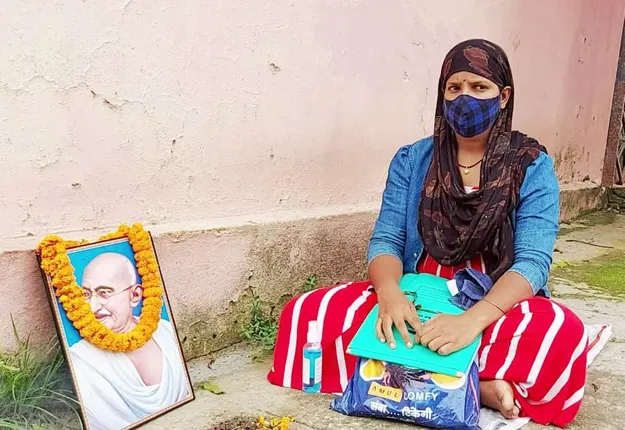 ଘରେ ପଶି ଆକ୍ରମଣ ପରେ ଗାଁରୁ ତଡ଼ିଲେ