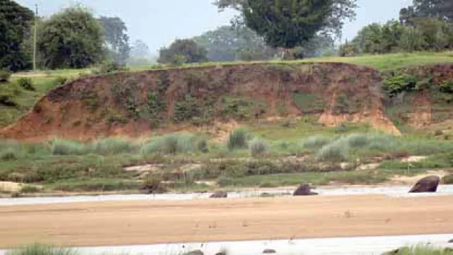 ୫୬ କିମି ମହାନଦୀ କୂଳ ମୁକୁଳା, ବିଲୀନ ହୋଇଯିବ ମର୍ଜାକୁଦ!