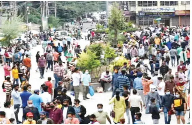 ଶୈଳ ନିବାସରେ ଲୋକଙ୍କ ପ୍ରବଳ ଭିଡ଼, ସତର୍କ କରାଇଲା ସ୍ବାସ୍ଥ୍ୟ ମନ୍ତ୍ରାଳୟ: ସବୁ ଲାଭ ପାଣିରେ ପଡ଼ିଯିବ