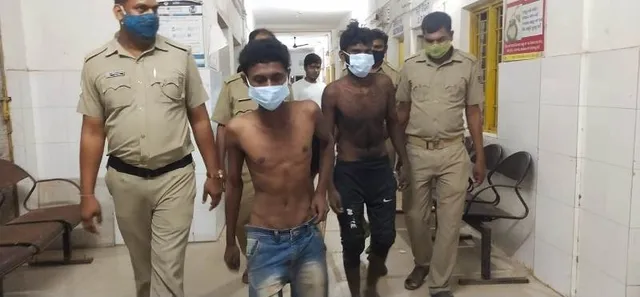 ବାଲିପାଟଣା: ୨ ଚୋରଙ୍କୁ ଧରି ପୁଲିସର ଜିମାଦେଲେ ଗ୍ରାମବାସୀ