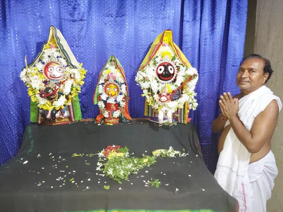 କାଳିଆ ପ୍ରେମରେ ଅବସରପ୍ରାପ୍ତ ବ୍ୟାଙ୍କ କର୍ମଚାରୀ ଶେଷଦେବ