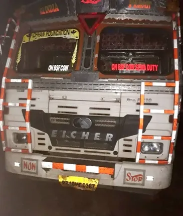 ଗୋରୁଗାଡ଼ିରୁ ବଟି ଆଦାୟ, ୩ ଓ୍ବେବ୍ ସାମ୍ବାଦିକ ଗିରଫ