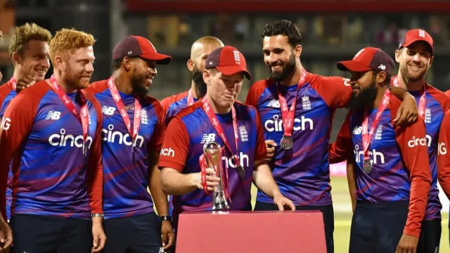 ରସିଦ୍‌ ଓ ରୟ ଇଂଲଣ୍ଡକୁ ଶୃଙ୍ଖଳା ବିଜୟ ଦେଲେ, ତୃତୀୟ ଟି-୨୦ରେ ପାକିସ୍ତାନ ପରାସ୍ତ