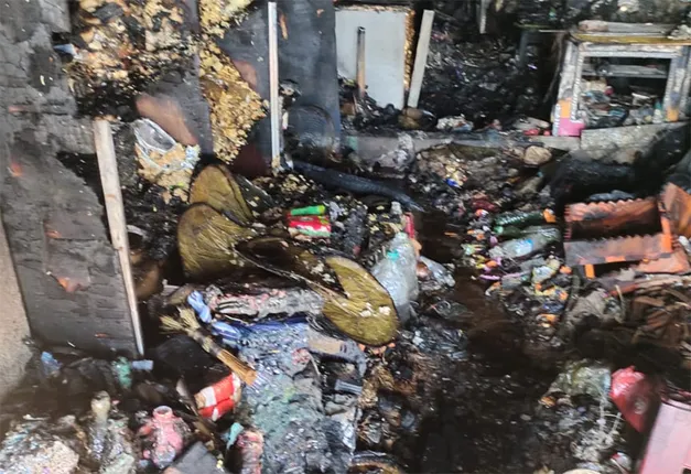 ଦୋକାନ ଜାଳିଦେଲେ ଦୁର୍ବୃତ୍ତ: ୮ ଲକ୍ଷରୁ ଅଧିକ ଟଙ୍କାର ଜିନିଷ ପୋଡ଼ିଗଲା