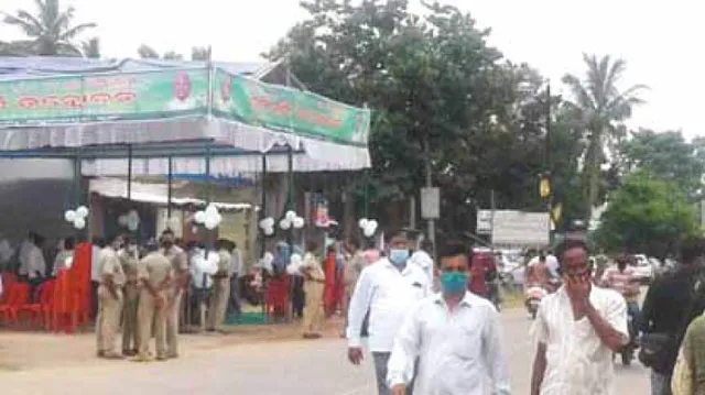 ଫେରିଗଲେ ୪ ମନ୍ତ୍ରୀ, ୮ରୁ ଅଧିକ ବିଧାୟକ, ବିଷ୍ଣୁ ଦାସଙ୍କ ପ୍ରତିମୂର୍ତ୍ତି ଉନ୍ମୋଚନ କାର୍ଯ୍ୟକ୍ରମ ବାତିଲ