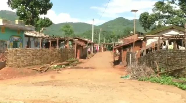 ମାଓ ଆକ୍ରମଣର ୫ ମାସ ପରେ ବି ଆତଙ୍କ ଜାରି, ଗାଁ ଛାଡ଼ିଥିବା ସରପଞ୍ଚ ଓ ଗ୍ରାମବାସୀ ଫେରିନାହାନ୍ତି