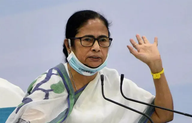 ସିଏଏ, ଏନଆରସି ନାଁରେ କାହାକୁ ତାଙ୍କ ଅଧିକାରରୁ ବଞ୍ଚିତ କରାଯାଇପାରିବ ନାହିଁ : ମମତା ବାନାର୍ଜୀ