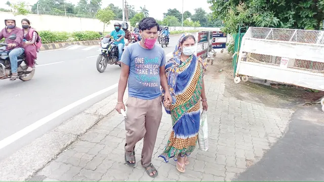 ନବୀନ ନିବାସ ଆଗରେ ବିଷ ପିଇ ଦିବ୍ୟାଙ୍ଗଙ୍କ ଆତ୍ମହତ୍ୟା ଉଦ୍ୟମ