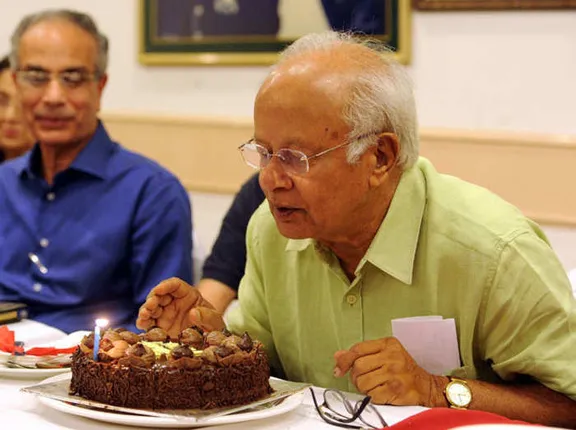 ୮୮ ବର୍ଷରେ ମହାନ୍‌ ଭାରତୀୟ ବ୍ୟାଡ୍‌ମିଣ୍ଟନ୍‌ ଖେଳାଳି ନନ୍ଦୁ ନାଟେକରଙ୍କ ଦେହାନ୍ତ