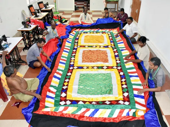 ରତ୍ନସିଂହାସନରେ ଲାଗିଲା କନକମୁଣ୍ଡି ଚାନ୍ଦୁଆ