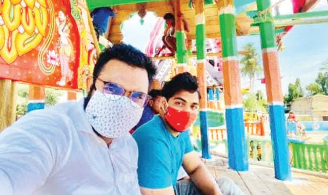 ଜ୍ୱାଇଁ-ପୁତୁରାଙ୍କୁ ପାସ୍‌ ଦେଇ ଫସିଲେ ସେବାୟତ