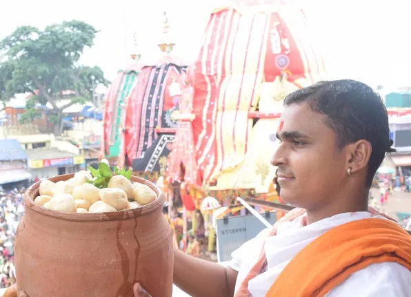 ନୀଳାଦ୍ରିବିଜେର ପ୍ରୀତିନୈବେଦ୍ୟ: ରସଗୋଲା ଭୋଗ