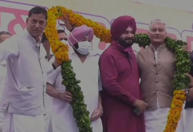 ପଞ୍ଜାବ କଂଗ୍ରେସ ମୁଖ୍ୟ ଭାବେ ଦାୟିତ୍ବ ନେଲେ ସିଦ୍ଧୁ