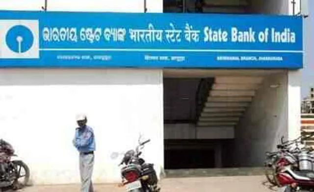 ବ୍ୟାଙ୍କ ଜମାଖାତାରୁ ୧୮ ଲକ୍ଷ ହଡ଼ପ, ଆକାଉଣ୍ଟାଣ୍ଟ୍‌ ନିଲମ୍ବିତ