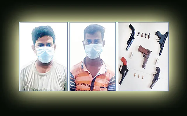 ଦୁଇ ଚୋରା ବନ୍ଧୁକ ବେପାରୀଙ୍କୁ ମାଡ଼ି ବସିଲା ଏସ୍‌ଟିଏଫ୍; ୧୦ ବନ୍ଧୁକ, ୮ ଗୁଳି, ବାଇକ୍ ଜବତ