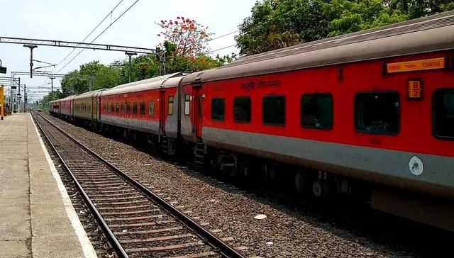 ପୁରୀ-ହାଟିଆ ତପସ୍ୱିନୀ ଏକ୍ସପ୍ରେସକୁ ଏଲ୍ଏଚବି କୋଚରେ ପରିଣତ କରାଯାଉ, କେନ୍ଦ୍ର ରେଳମନ୍ତ୍ରୀଙ୍କୁ ଚିଠି ଲେଖିଲେ ଧର୍ମେନ୍ଦ୍ର