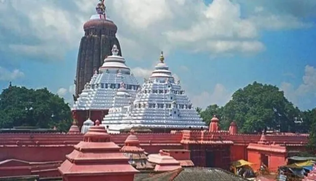 ମହାପ୍ରଭୁଙ୍କ ଜମି ପାଇଁ ଜାଲିଆତି: ବାଡ଼ ଏଠି କ୍ଷେତ ଖାଇଛି!