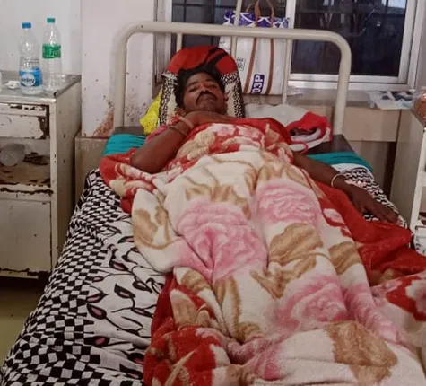 କରୋନା ମୃତକଙ୍କ ଶେଷକୃତ୍ୟ ସଂପନ୍ନ କରୁଥିବା ହେମନ୍ତ ଗୁରୁତର: ସହଯୋଗର ହାତ ବଢ଼ାଇବାକୁ ନିବେଦନ 