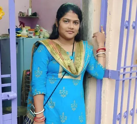 ବିବାହିତ ମହିଳା ନିଖୋଜ : ସୂଚନାଦାତାଙ୍କ ପାଇଁ ୩୦ହଜାର ଟଙ୍କା ସହ ରୌପ୍ୟ ପଦକ ପୁରସ୍କାର ଘୋଷଣା କଲେ ସ୍ୱାମୀ