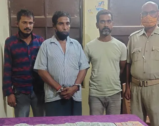 ଆକ୍ସନ ମୋଡରେ ବାରିପଦା ପୁଲିସ, ବନ୍ଧାହେଲେ ୪ ଚେନ୍‌ ଲୁଟେରା