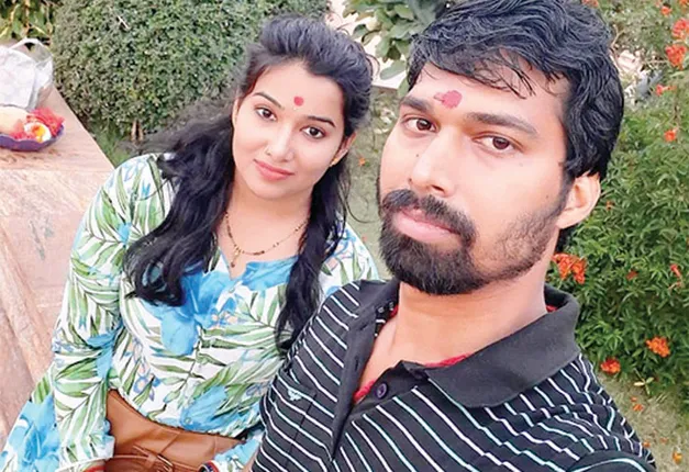 ଏସିଏଫ୍‌ ସୌମ୍ୟରଞ୍ଜନ ମୃତ୍ୟୁ ମାମଲା: ପୂର୍ବତନ ଡିଏଫ୍‌ଓ, ପତ୍ନୀ ଓ ରୋଷେୟାଙ୍କ ନାଁରେ ଏନ୍‌ବିଡବ୍ଲ୍ୟୁ