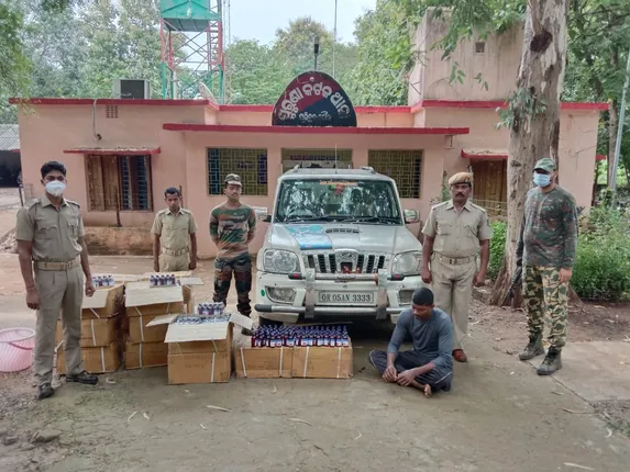 ଖୋର୍ଦ୍ଧା-ବଲାଙ୍ଗୀର ୫୭ନଂ ଜାତୀୟ ରାଜପଥରୁ ୩ ଲକ୍ଷ ଟଙ୍କାର କଫସିରପ ଜବତ, ଜଣେ ଗିରଫ