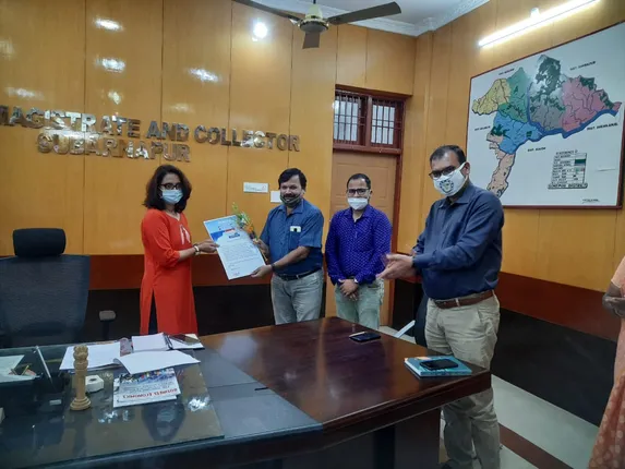 ଶିକ୍ଷାସେତୁ କାର୍ଯ୍ୟକ୍ରମର ସମୀକ୍ଷା କଲେ ଜିଲ୍ଲାପାଳ: ଅଗ୍ରଗତି ଉପରେ ଗୁରତ୍ବ