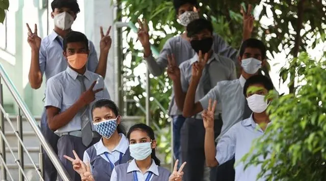 ସିବିଏସଇ ଦଶମ ପରୀକ୍ଷା ଫଳ: ପାସ୍ ହାର ୯୯.୦୪ ପ୍ରତିଶତ, ଛାତ୍ରଙ୍କ ତୁଳନାରେ ୦.୩୫ ପ୍ରତିଶତ ଛାତ୍ରୀ ଆଗୁଆ