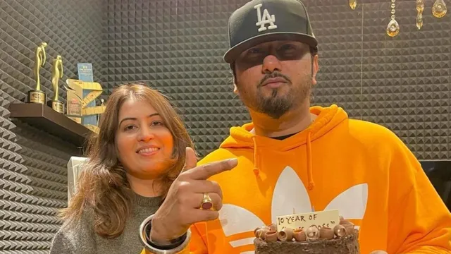 ବଲିଉଡ୍ ରାପର ହନି ସିଂହଙ୍କ ବିରୋଧରେ ଥାନାରେ ଏତଲା, ଘରୋଇ ହିଂସାର ଅଭିଯୋଗ ଆଣିଲେ ପତ୍ନୀ ଶାଲିନୀ ତଲୱାର