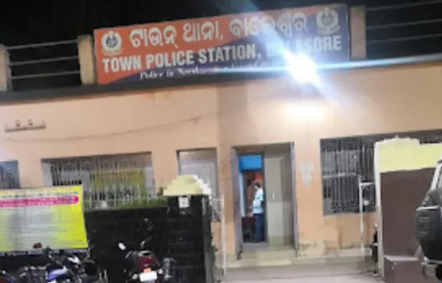 ତାଜିଆ ଆଖଡ଼ା ବେଳେ ୨ ଗୋଷ୍ଠୀ ହାତାହାତି: ଆକ୍ରମଣରେ ଥାନା ଅଧିକାରୀ ଗୁରୁତର