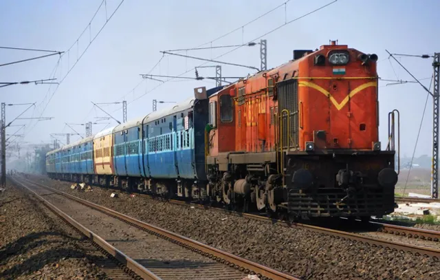 ବାତ୍ୟା ମୁକାବିଲା ପାଇଁ ରେଲୱେର ପ୍ରସ୍ତୁତି :ଖୋଲିଲା ବିପର୍ଯ୍ୟୟ ପରିଚାଳନା ସେଲ୍‌