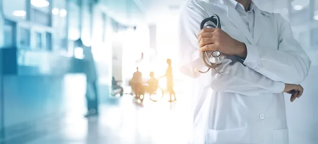 କେନ୍ଦ୍ର ସ୍ୱାସ୍ଥ୍ୟ ଯୋଜନାରେ ହିତାଧିକାରୀ ହତାଶ, ଚିକିତ୍ସା ଖର୍ଚ୍ଚ ଭରଣା ଲାଗି ଆଇଏଏସ୍‌ଙ୍କୁ ବି ଭୁଆଁ ବୁଲାଉଛନ୍ତି