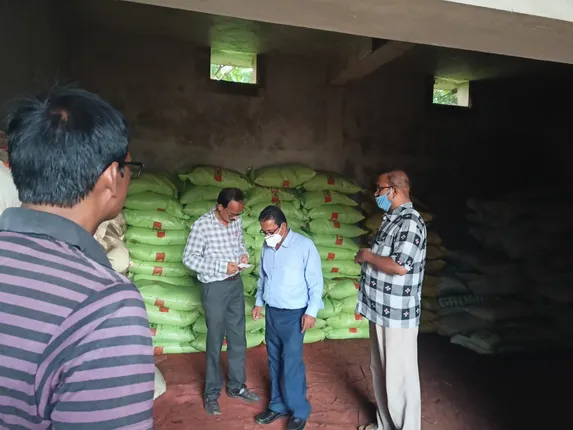 କଳାବଜାର ଫାଶରେ ଚାଷୀ