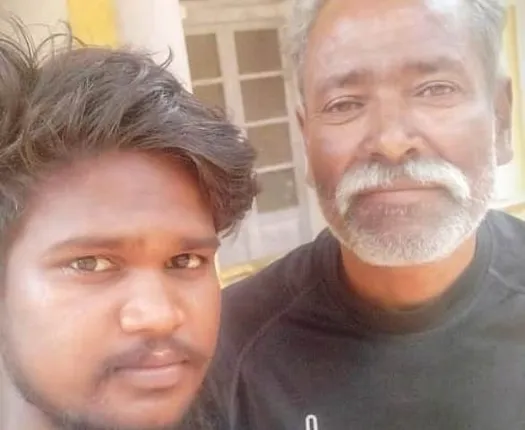 ଗୋଆରୁ ଗାଆଁକୁ ବାଟ ଭୁଲିଛନ୍ତି ସୁନ୍ଦରଗଡ଼ର ବୃଦ୍ଧ, ସହାୟକ ହେଲେ କଳାହାଣ୍ଡିର ଯୁବକ