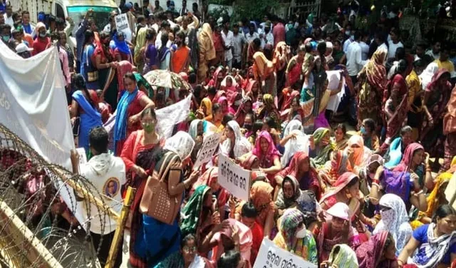 କୁଦଲା ଗଣଦୁଷ୍କର୍ମ ମାମଲା: ଜିଲ୍ଲାପାଳ ଓ ଏସ୍‌ପି ଅଫିସ୍‌ ଘେରାଉ